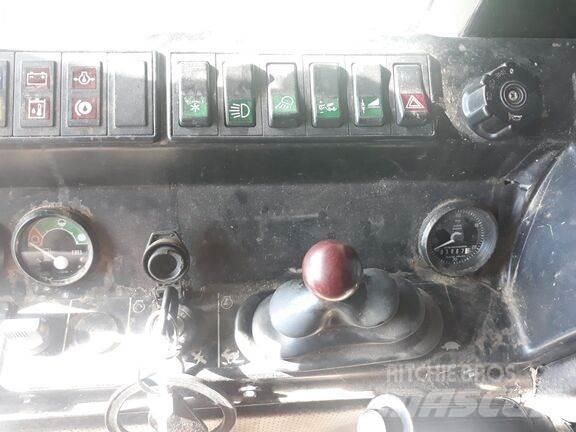 John Deere 1177 Derliaus nuėmimo kombainai