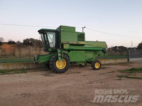 John Deere 1177 Derliaus nuėmimo kombainai