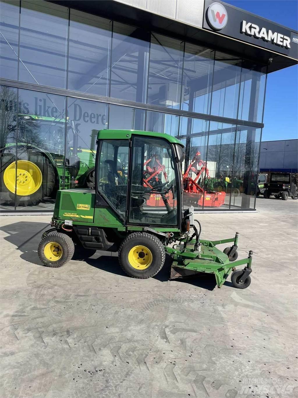 John Deere 1505 Sodo traktoriukai-vejapjovės