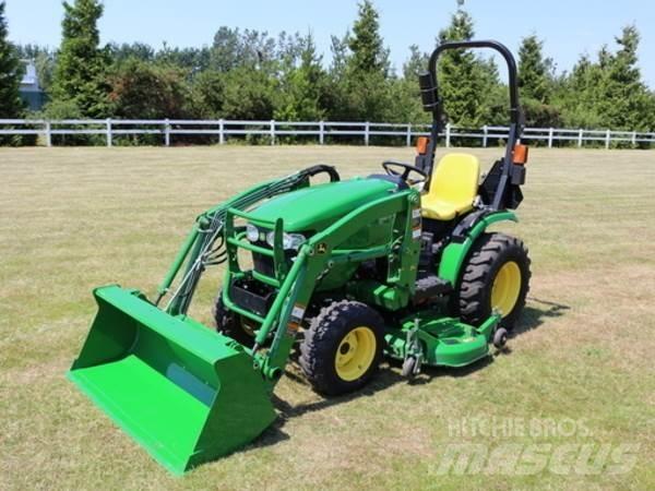 John Deere 2025R Naudoti kompaktiški traktoriai