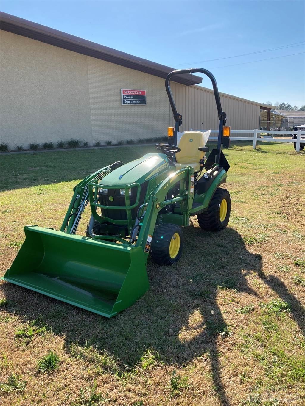 John Deere 2025R Naudoti kompaktiški traktoriai