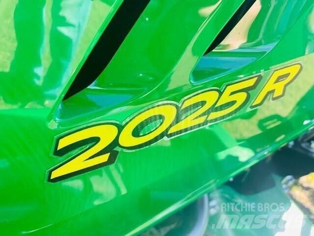 John Deere 2025R Naudoti kompaktiški traktoriai
