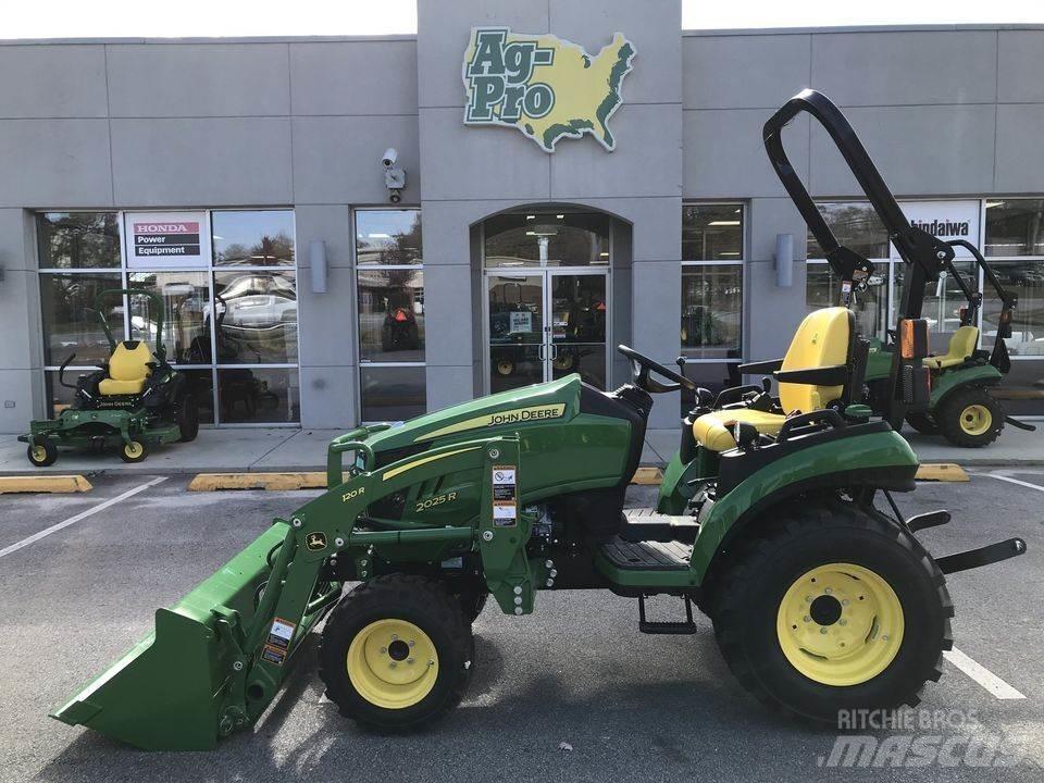 John Deere 2025R Naudoti kompaktiški traktoriai
