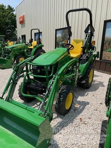 John Deere 2025R Naudoti kompaktiški traktoriai