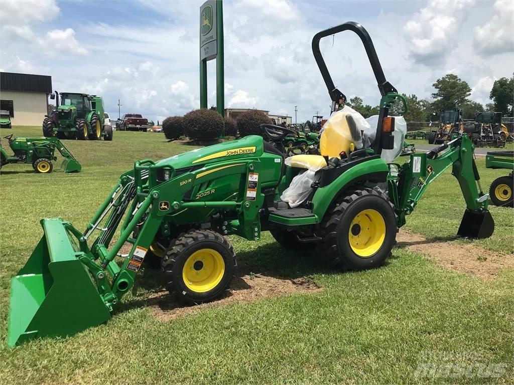John Deere 2025R Naudoti kompaktiški traktoriai