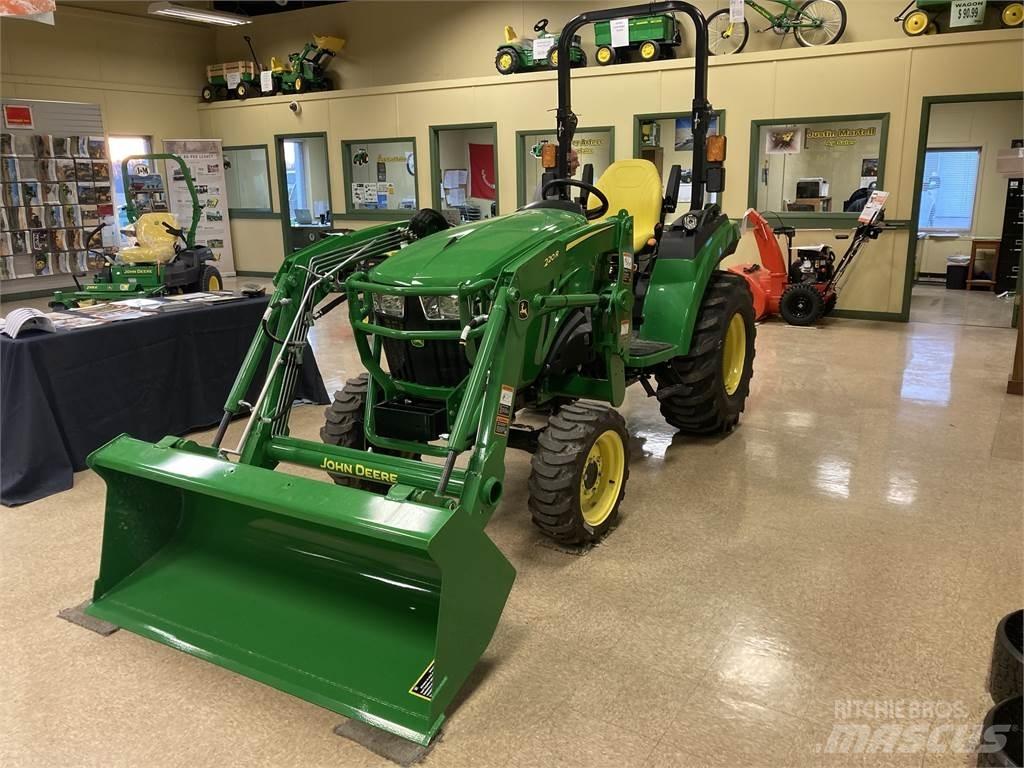 John Deere 2032R Naudoti kompaktiški traktoriai