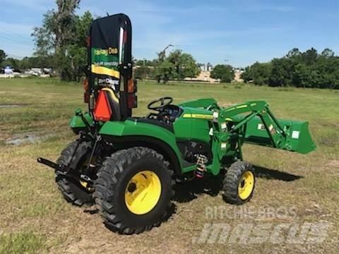 John Deere 2032R Naudoti kompaktiški traktoriai