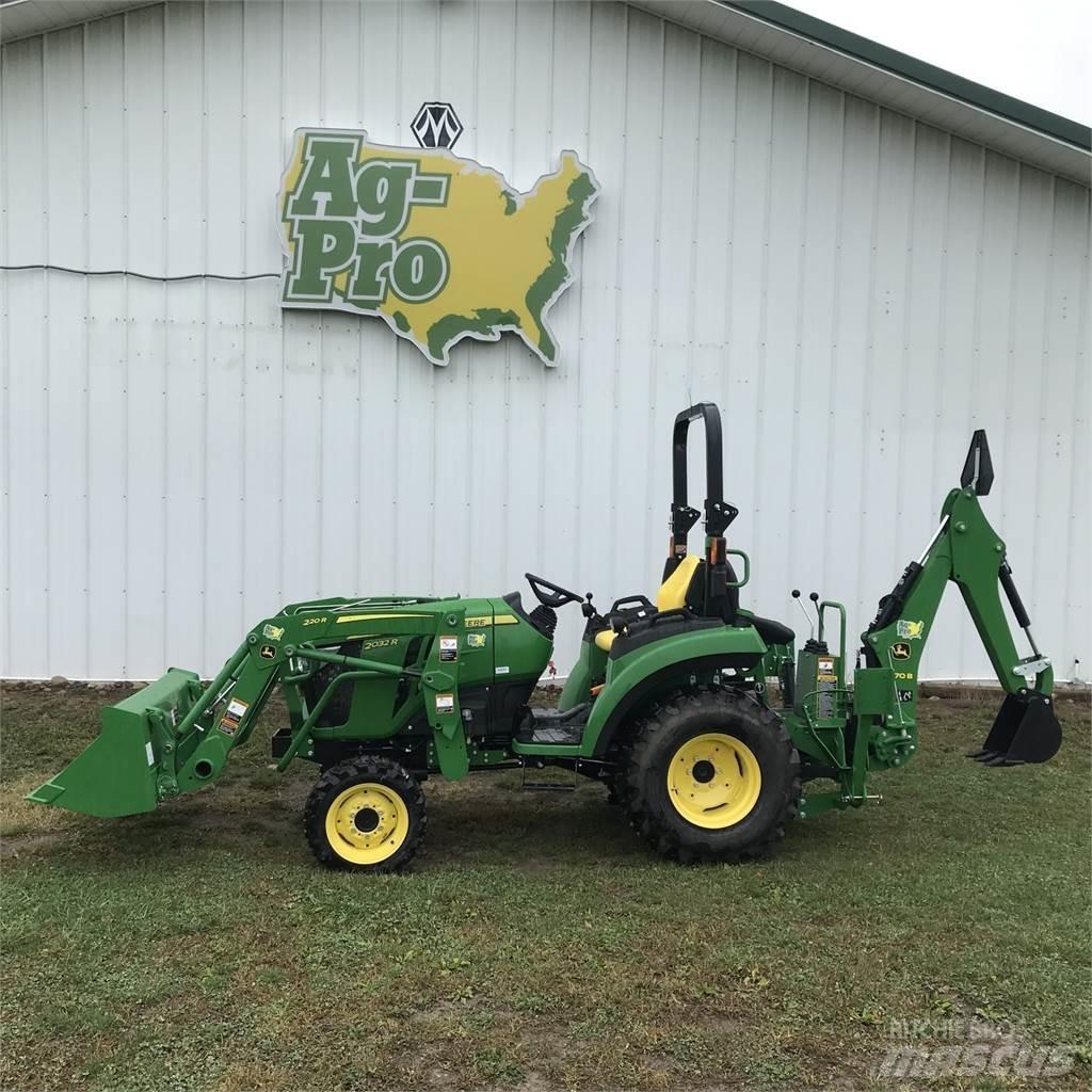 John Deere 2032R Naudoti kompaktiški traktoriai