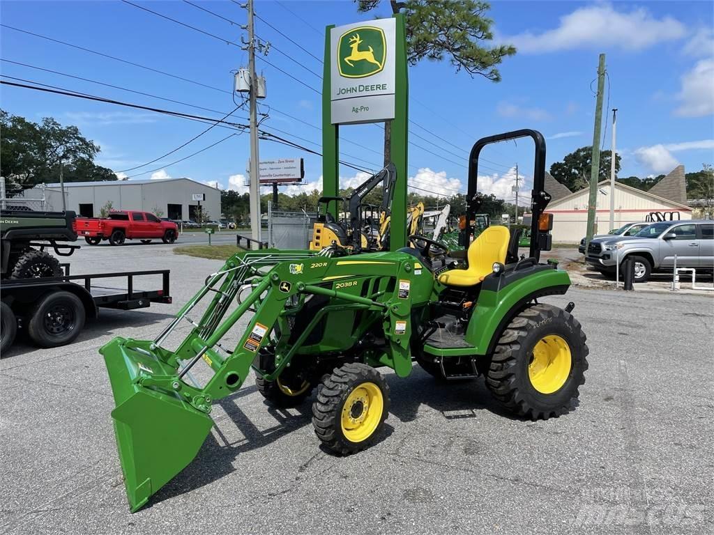 John Deere 2038R Naudoti kompaktiški traktoriai