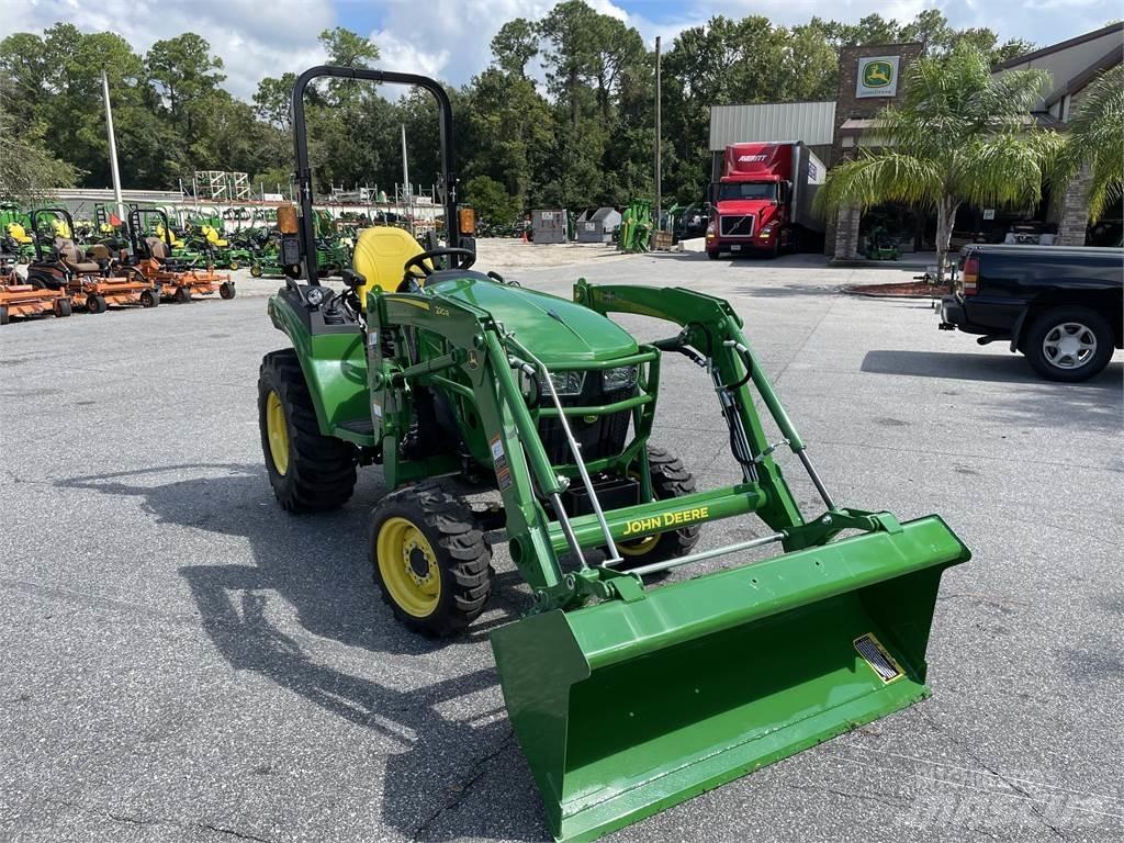 John Deere 2038R Naudoti kompaktiški traktoriai
