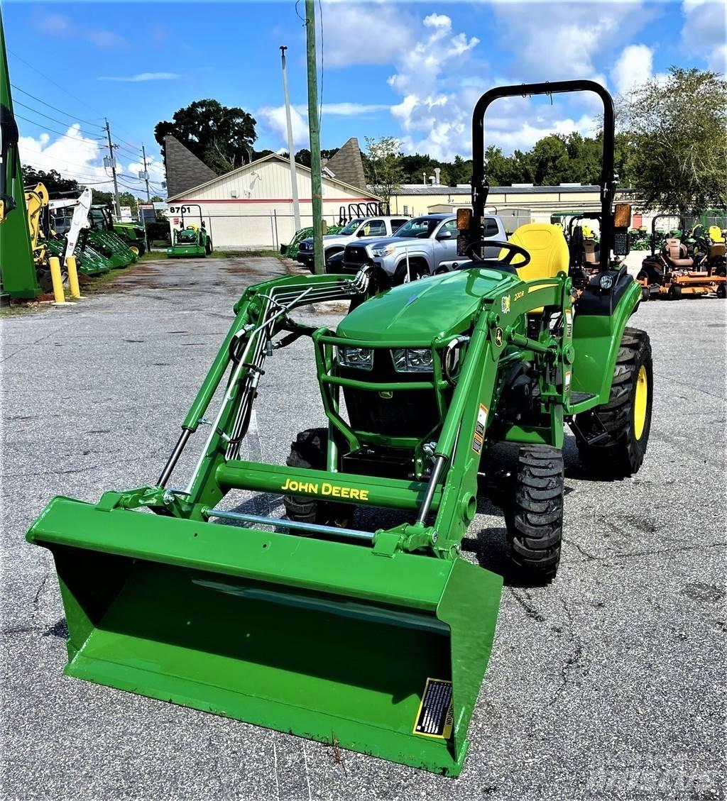 John Deere 2038R Naudoti kompaktiški traktoriai