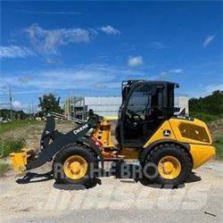 John Deere 204 G Mini krautuvai