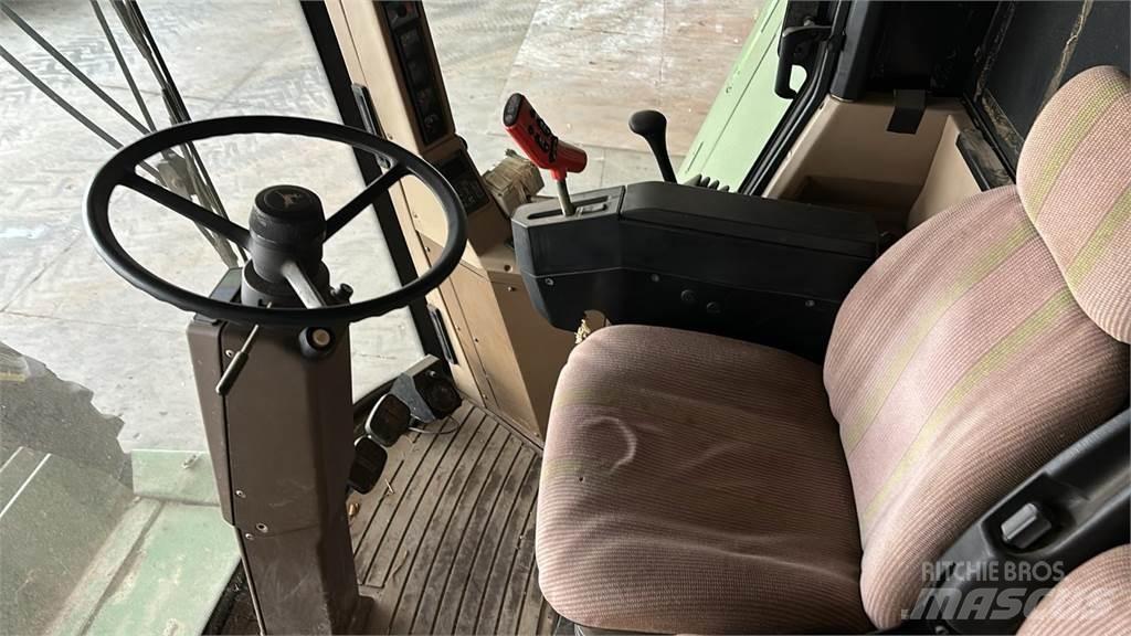 John Deere 2258 Derliaus nuėmimo kombainai