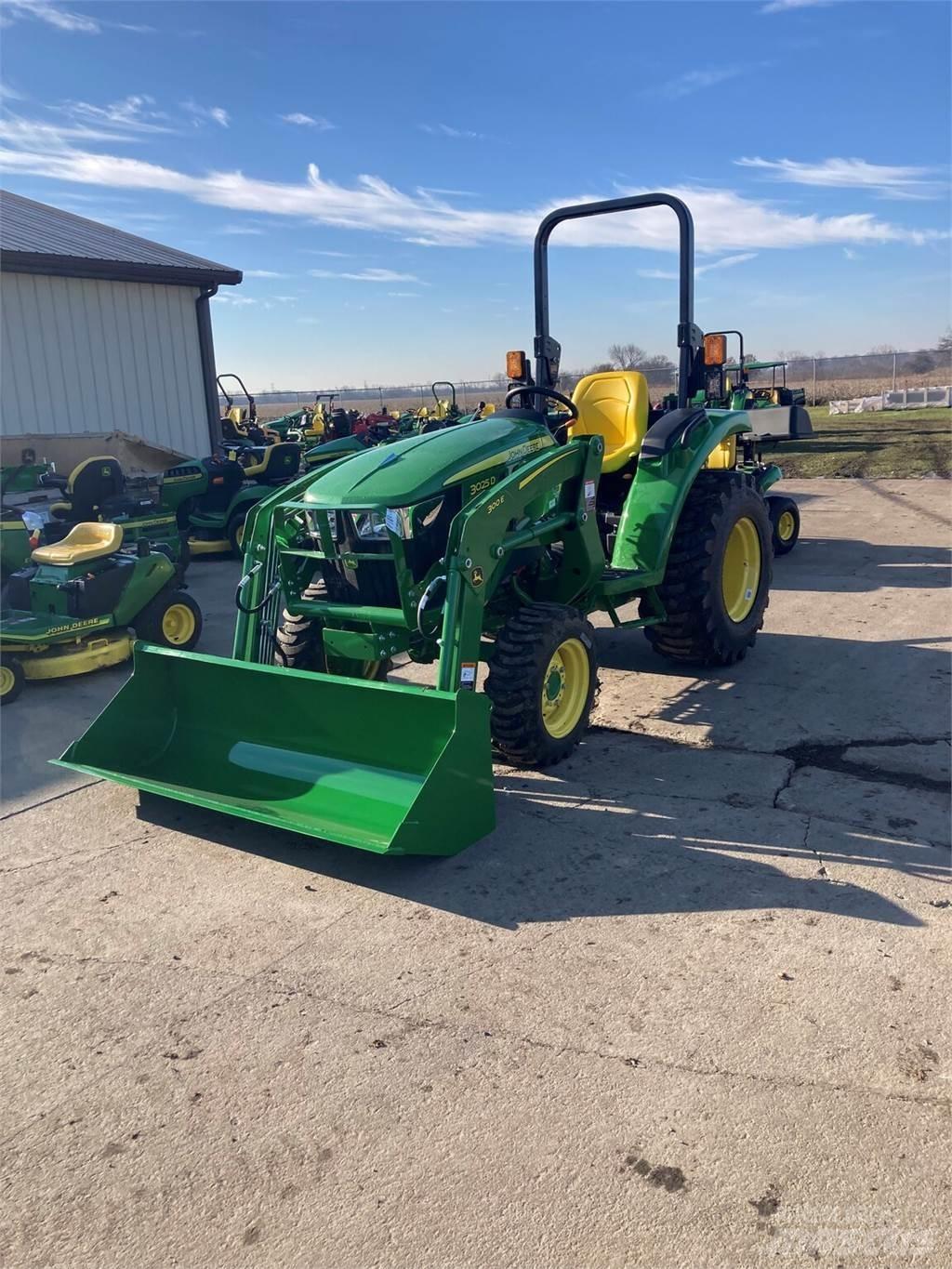 John Deere 3025D Naudoti kompaktiški traktoriai