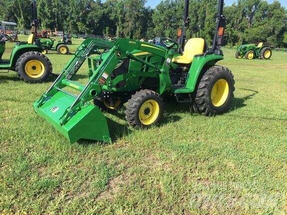 John Deere 3025E Naudoti kompaktiški traktoriai