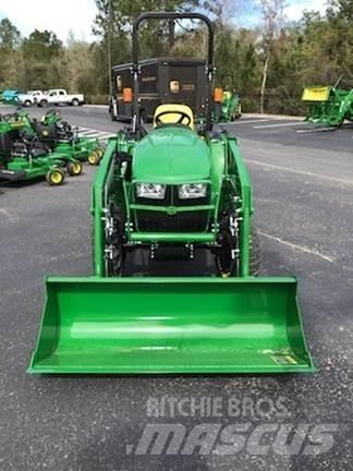 John Deere 3025E Naudoti kompaktiški traktoriai