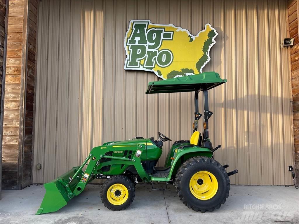 John Deere 3025E Naudoti kompaktiški traktoriai