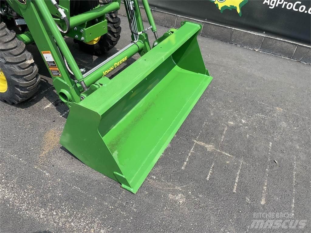 John Deere 3025E Naudoti kompaktiški traktoriai