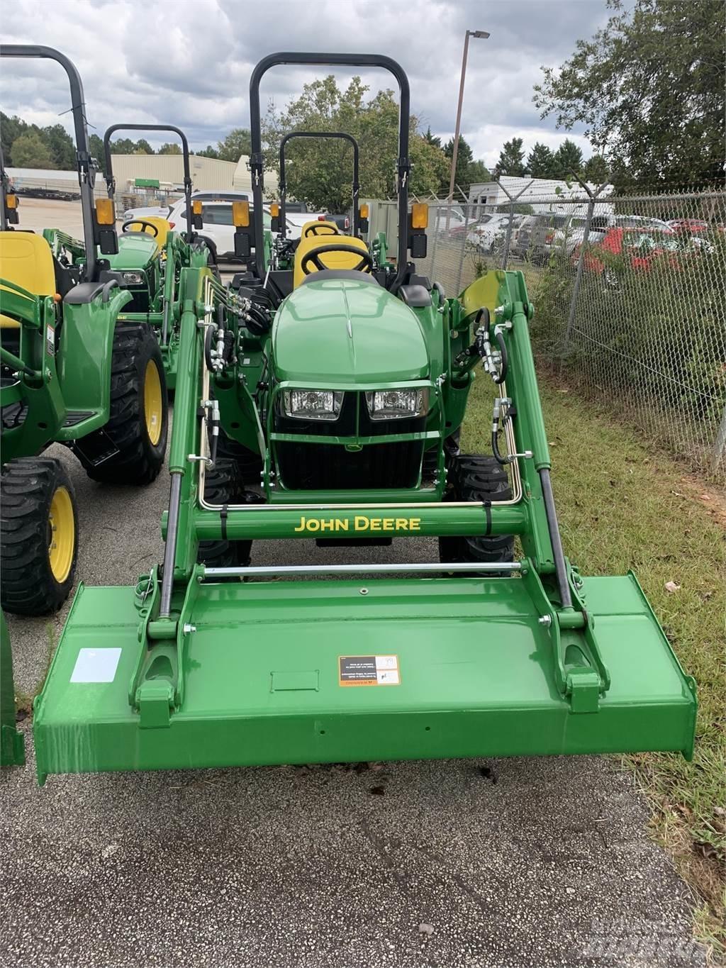 John Deere 3032E Naudoti kompaktiški traktoriai