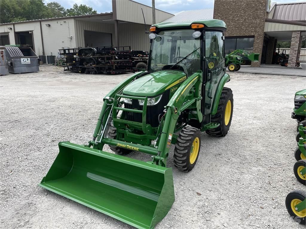 John Deere 3033R Naudoti kompaktiški traktoriai