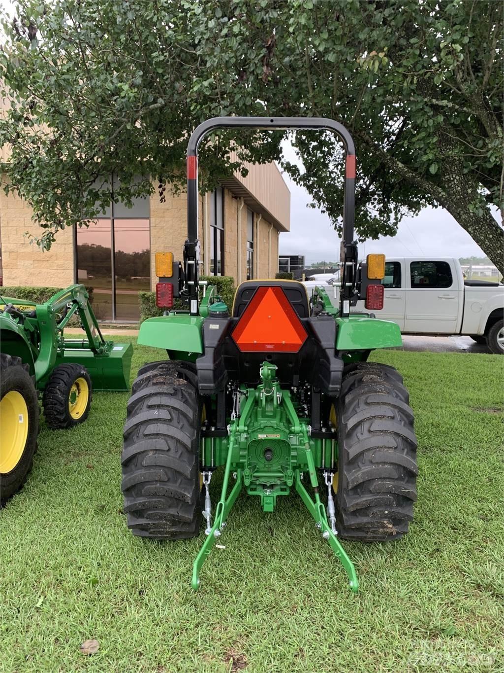 John Deere 3035D Naudoti kompaktiški traktoriai