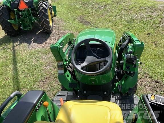 John Deere 3038E Naudoti kompaktiški traktoriai