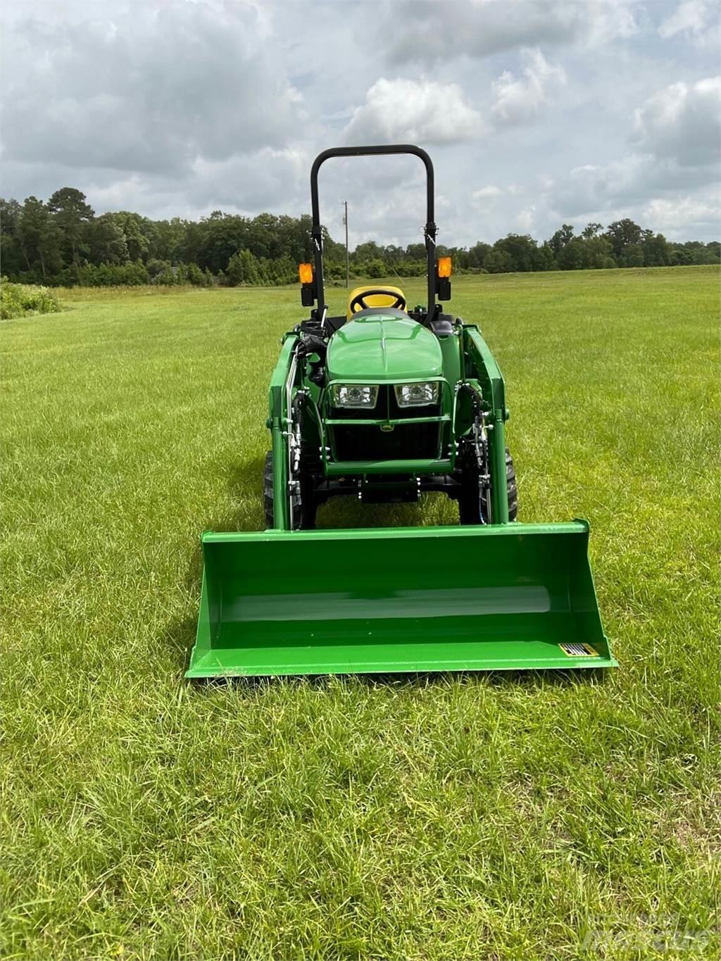 John Deere 3038E Naudoti kompaktiški traktoriai