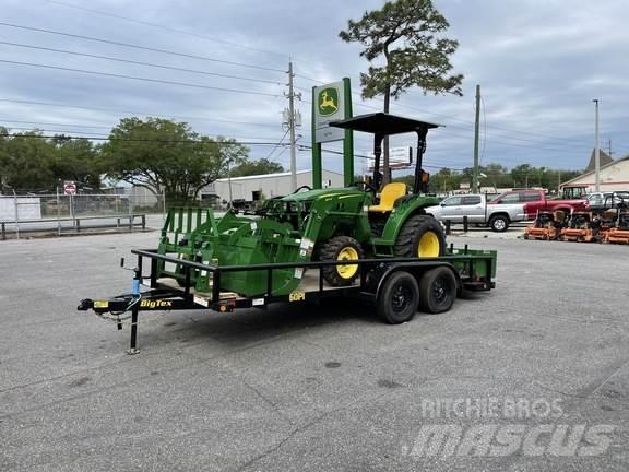 John Deere 3043D Traktoriai