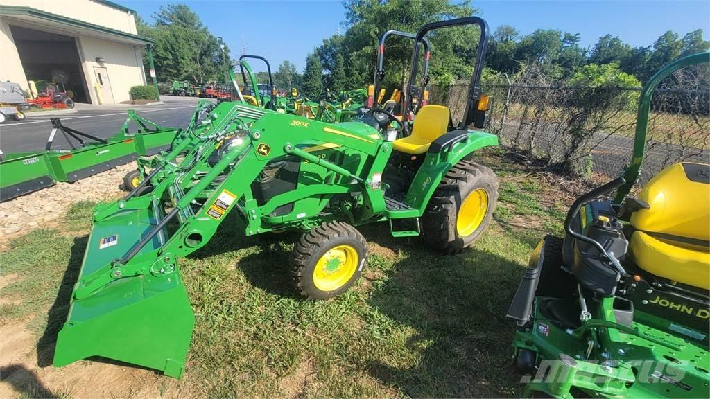 John Deere 3043D Traktoriai