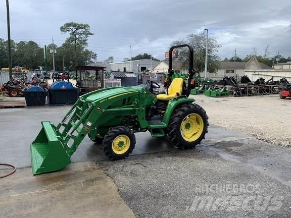 John Deere 3046R Traktoriai