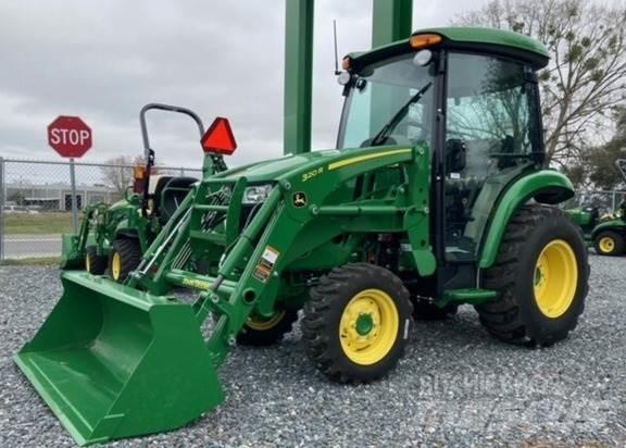 John Deere 3046R Traktoriai