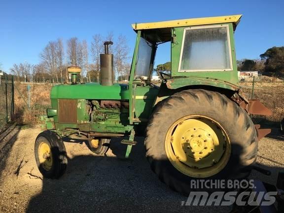 John Deere 3135 Traktoriai