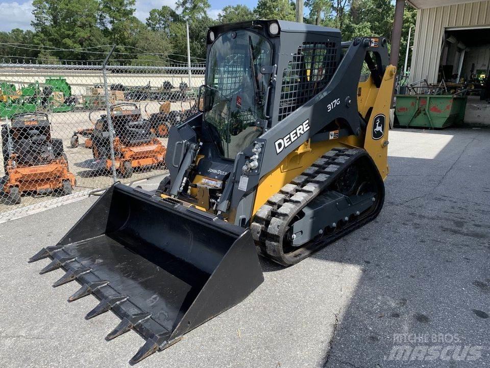 John Deere 317G Krautuvai su šoniniu pasukimu