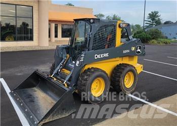 John Deere 320G Krautuvai su šoniniu pasukimu