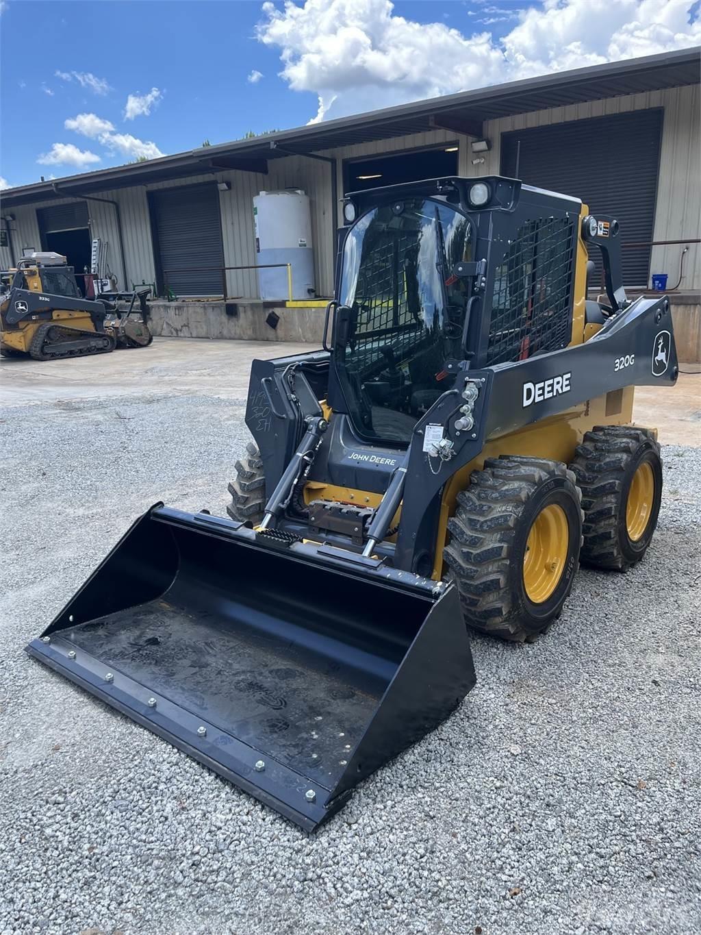 John Deere 320G Krautuvai su šoniniu pasukimu