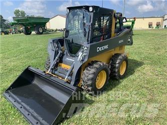 John Deere 320G Krautuvai su šoniniu pasukimu