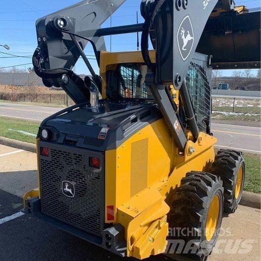 John Deere 324G Krautuvai su šoniniu pasukimu