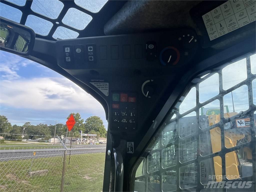 John Deere 325G Mini krautuvai