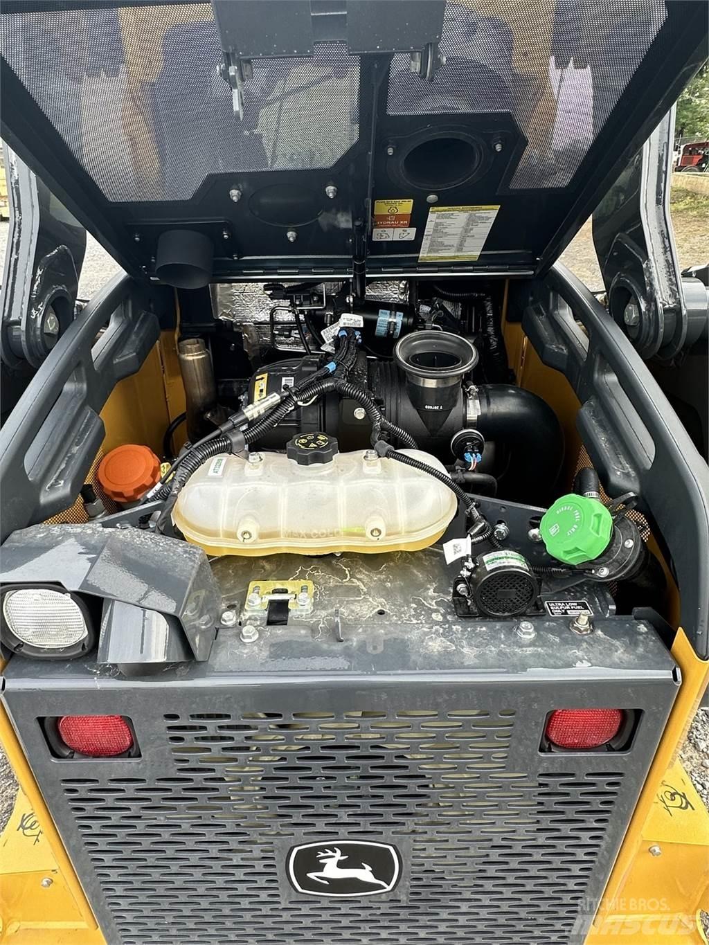 John Deere 325G Mini krautuvai