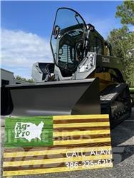 John Deere 331G Krautuvai su šoniniu pasukimu