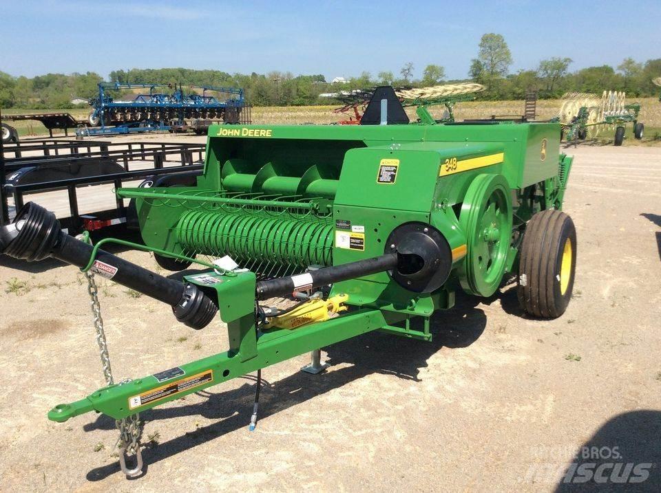 John Deere 348 Stačiakampių ryšulių presai