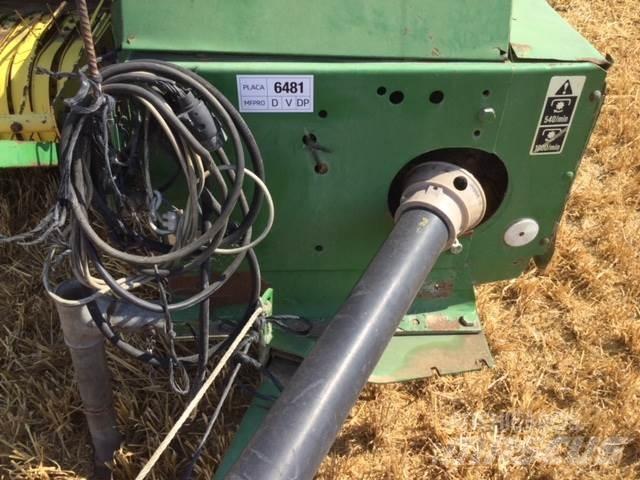 John Deere 349 Stačiakampių ryšulių presai