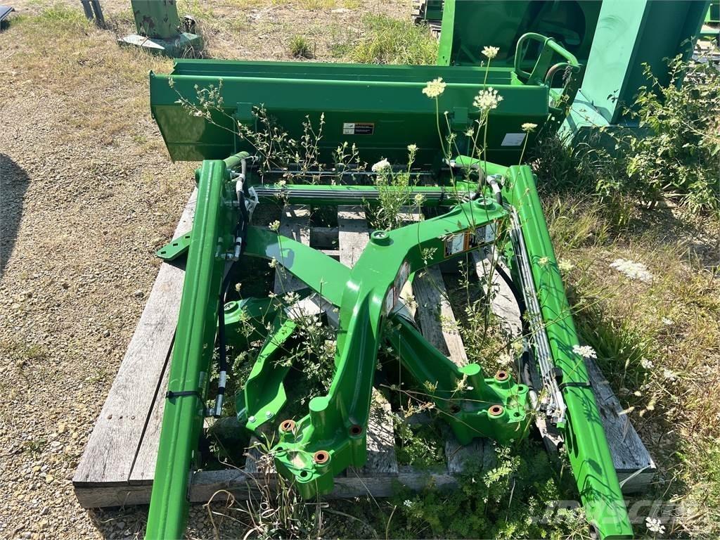 John Deere 400E Traktoriai