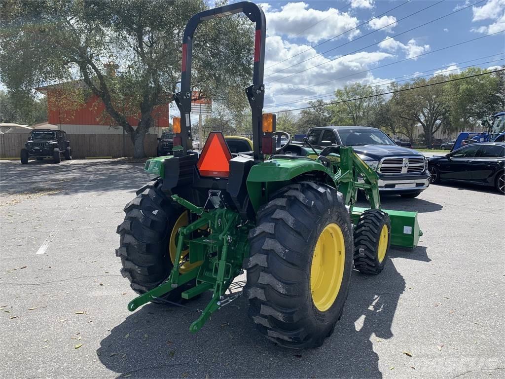 John Deere 4044M Traktoriai