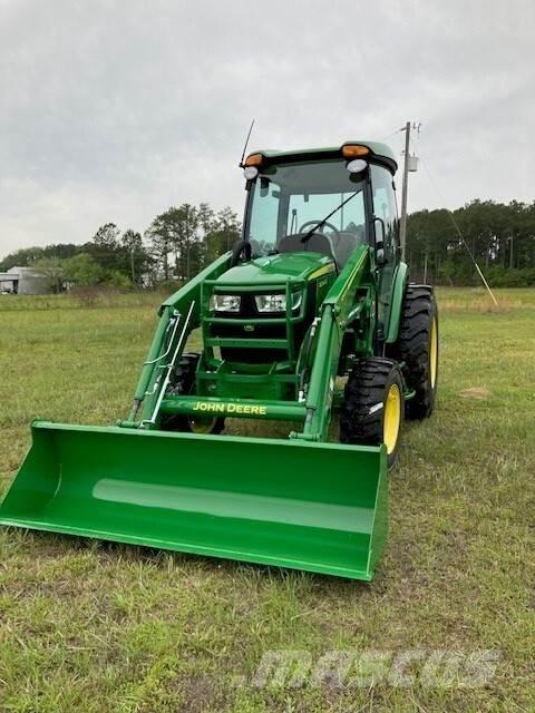 John Deere 4044R Traktoriai
