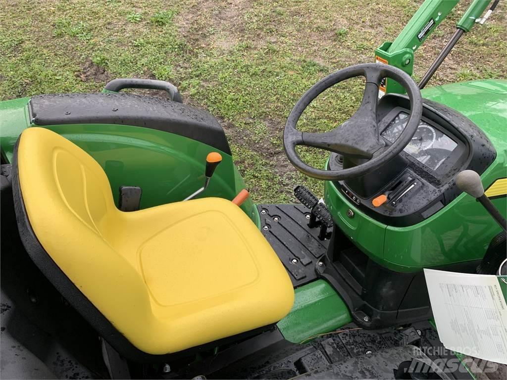 John Deere 4066M Traktoriai