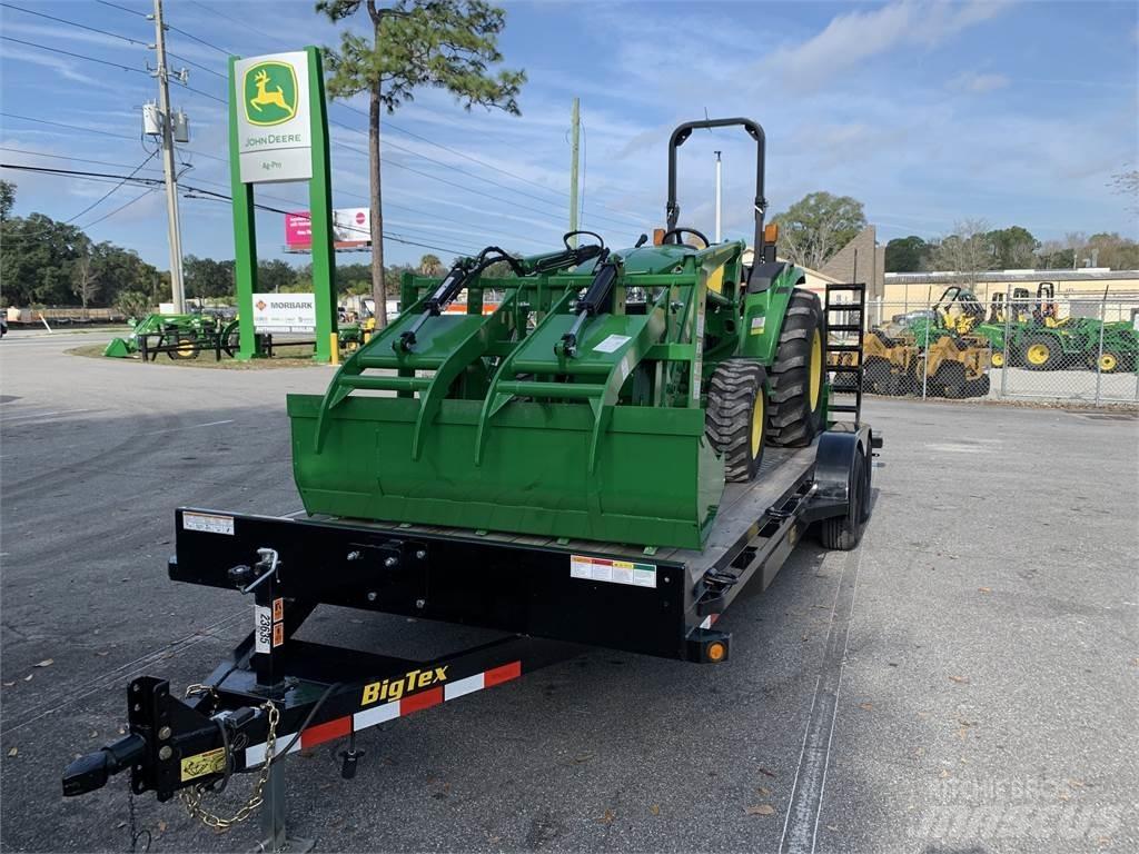 John Deere 4066M Traktoriai