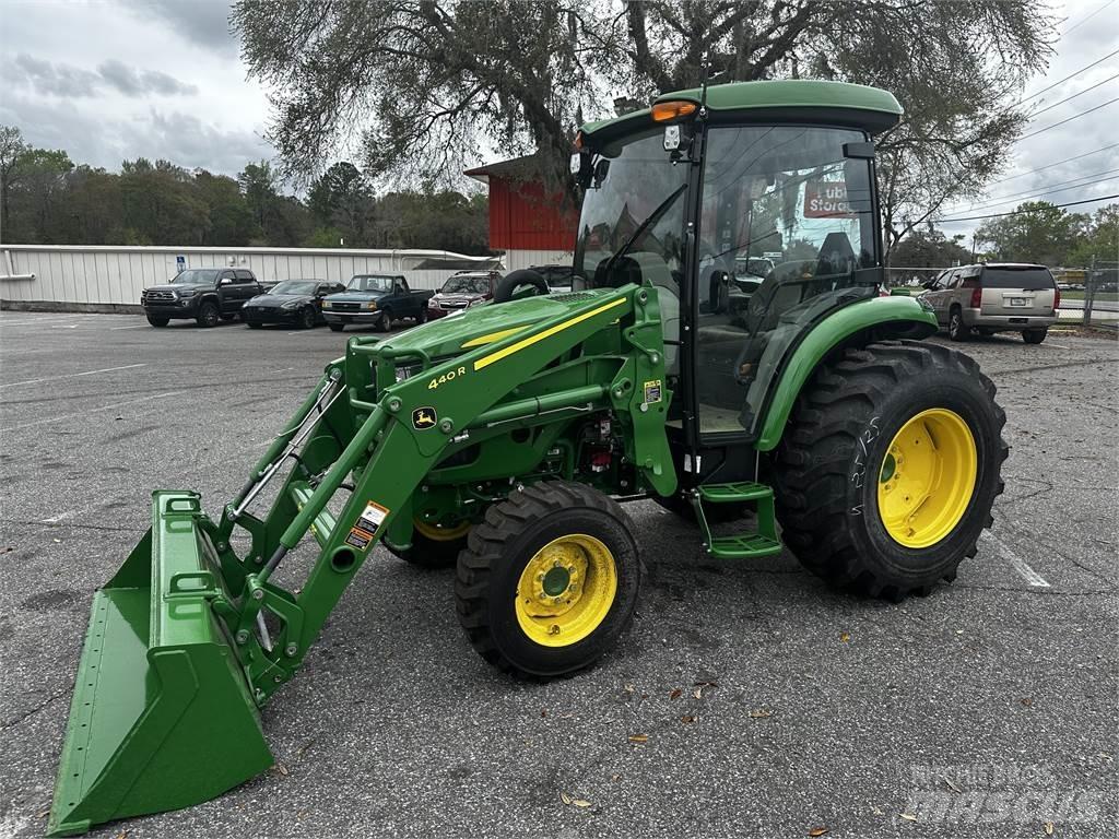 John Deere 4066R Traktoriai