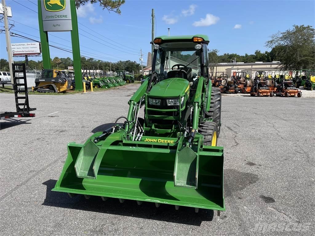 John Deere 4066R Traktoriai