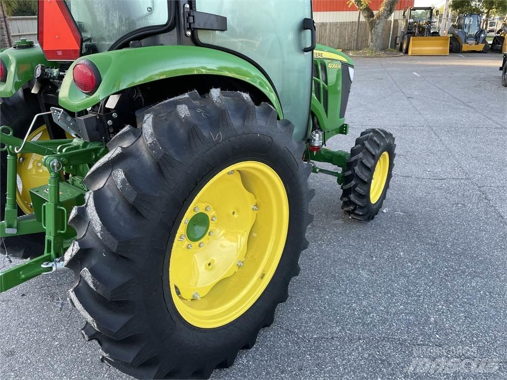 John Deere 4066R Traktoriai